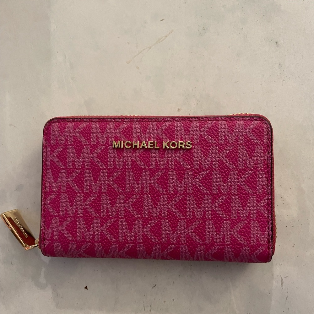 Michael Kors wallet